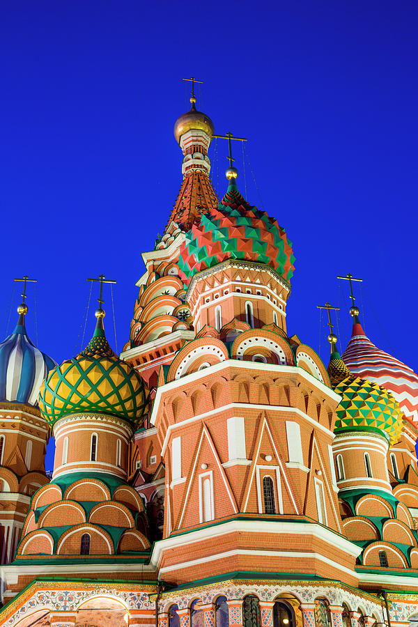St. Basils Cathedral In Red Square Photograph by Holger Leue St. Basils Cathedral In Red Square Photograph by Holger Leue