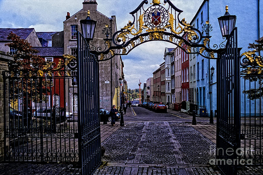 St Columbs Gate Londonderry Photograph by Thomas R Fletcher