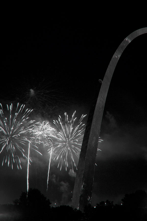 St. Louis 4th-5 BW Photograph by David Coblitz