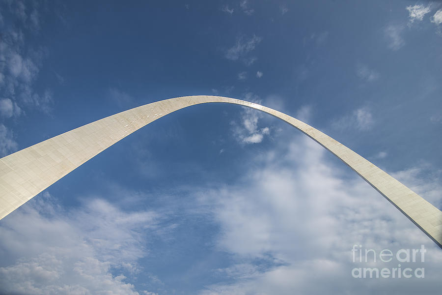 Stan Musial Photograph - St. Louis Gateway Arch Arching by David Haskett II