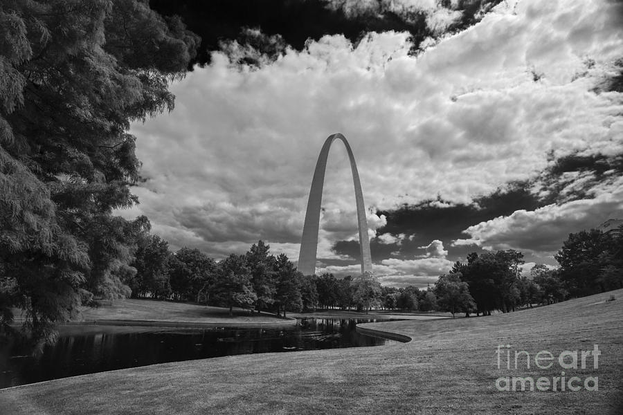 St. Louis Missouri Gateway Arch 9573 Photograph by David Haskett II