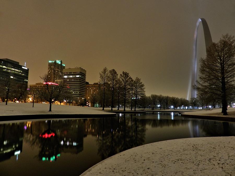 St. Louis - Winter at the Arch 005 Photograph by Lance Vaughn