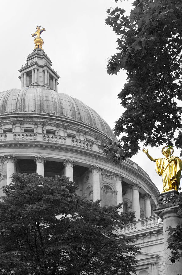 St. Pauls Cathedral Photograph by Sharon Popek