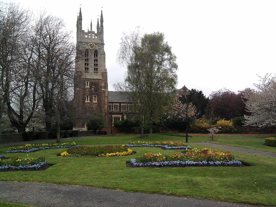 Garden Photograph - St Peters Church Stapenhill by Geoff Cooper