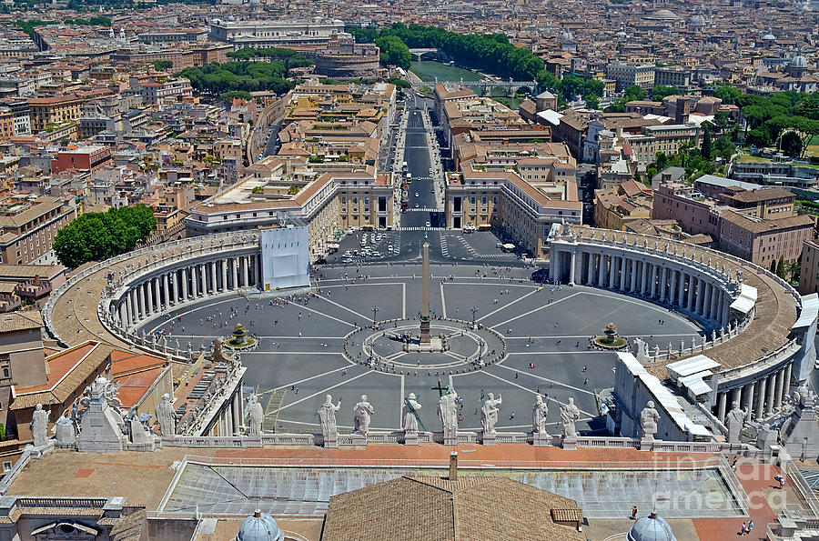 St Peters Square in Vatican City Photograph by Marco Rubino - Pixels