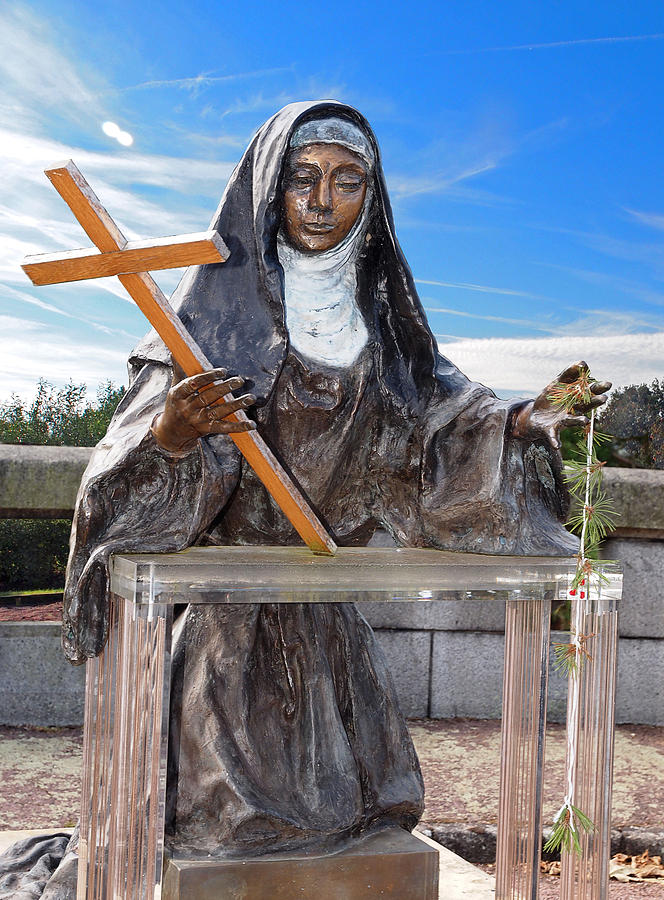 St. Therese De Lisieux Photograph by H J Loerch - Fine Art America