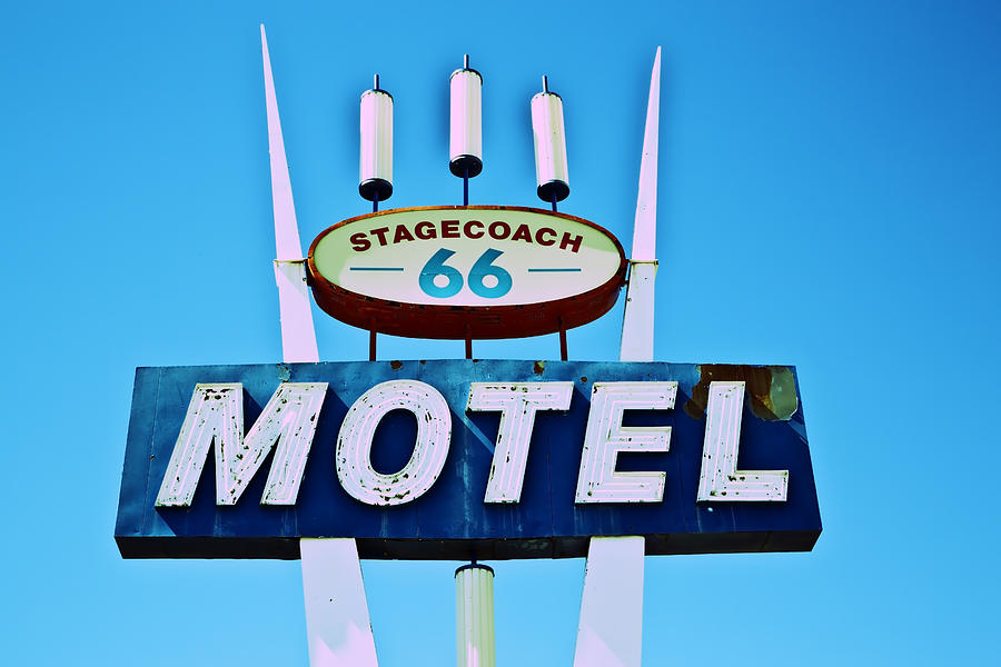 Stagecoach 66 Motel Photograph by Gigi Ebert