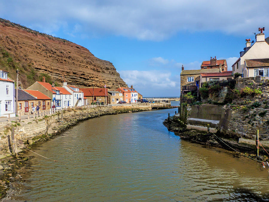 Staithes North Yorkshire Photograph by Lynn Bolt