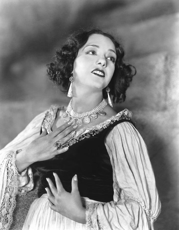 Movie Photograph - Stand And Deliver, Lupe Velez, 1928 by Everett