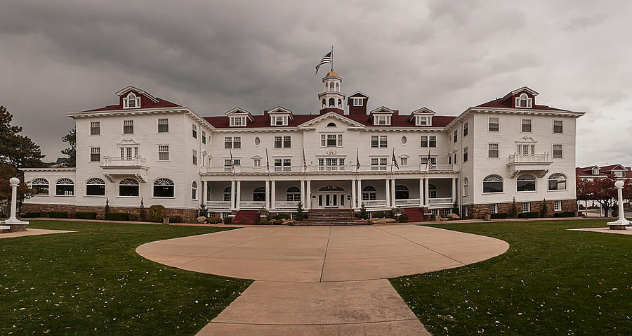 Stanley Hotel Photograph by Lee Kirchhevel