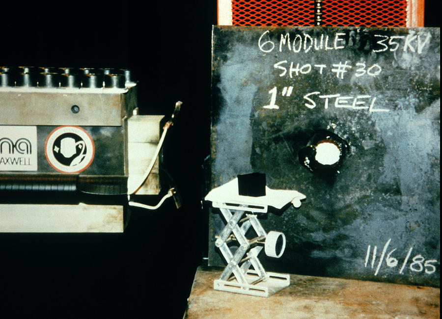 Star Wars Research: Railgun Target Photograph by Science Photo Library Star Wars Research: Railgun Target Photograph by Science Photo Library