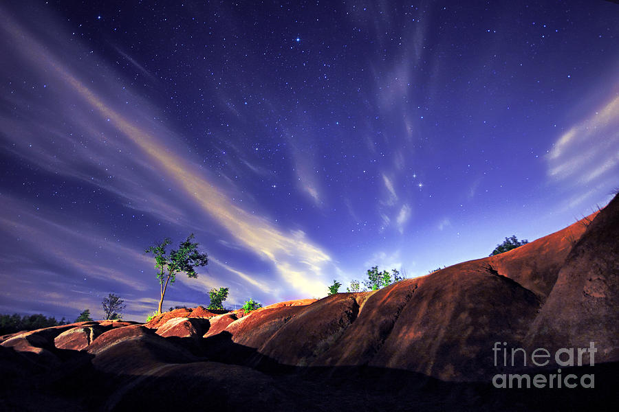 Starry Sky Over Badlands Photograph by Charline Xia