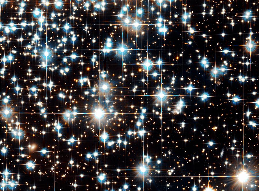 Stars In Globular Cluster Ngc 6397 Photograph by Nasa/esa/h. Richer, Ubc/stsci/science Photo Library