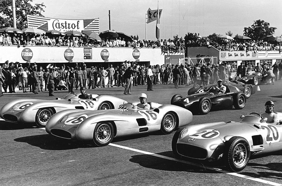 Mercedes Photograph - Start Grand Prix Monza by Robert Van Es
