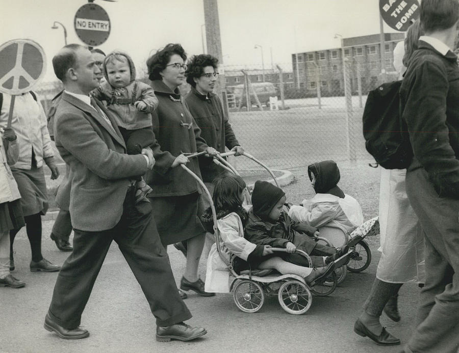 Start Of The Aldermaston Anti- Clear March Children In Push Photograph by Retro Images Archive
