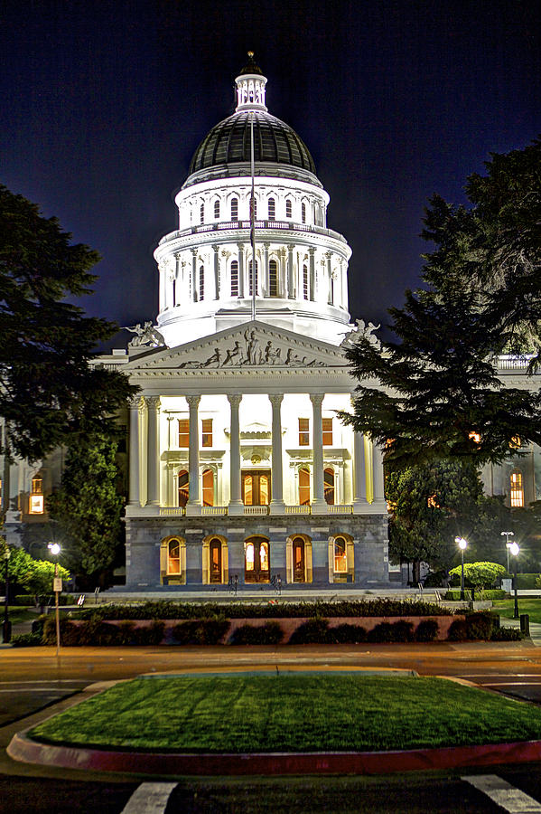 State Capitol At Night Sacramento 2 Photograph by SC Heffner