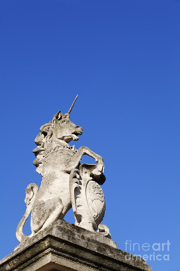 London Photograph - Statue of a unicorn on the walls of Buckingham Palace in London England by Robert Preston