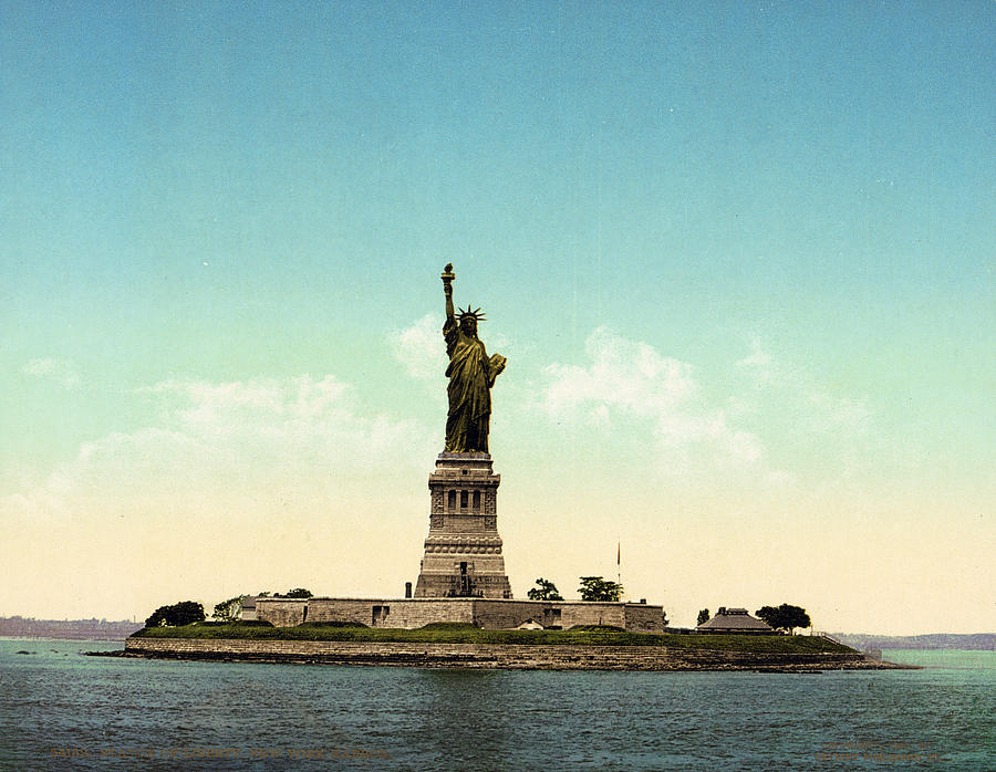 Statue Of Liberty, New York Harbor Photograph by Everett