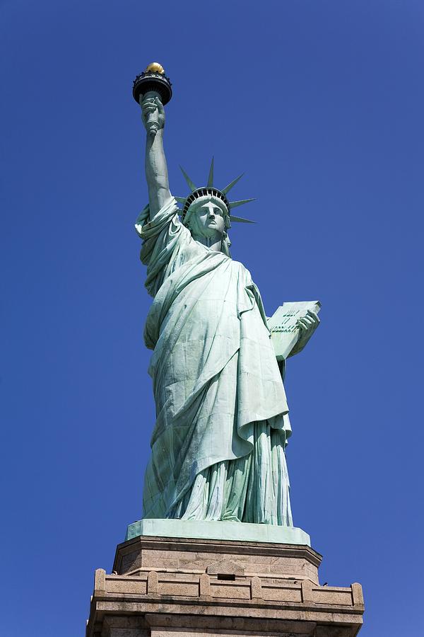 Landmark Photograph - Statue Of Liberty by Richard Cummins