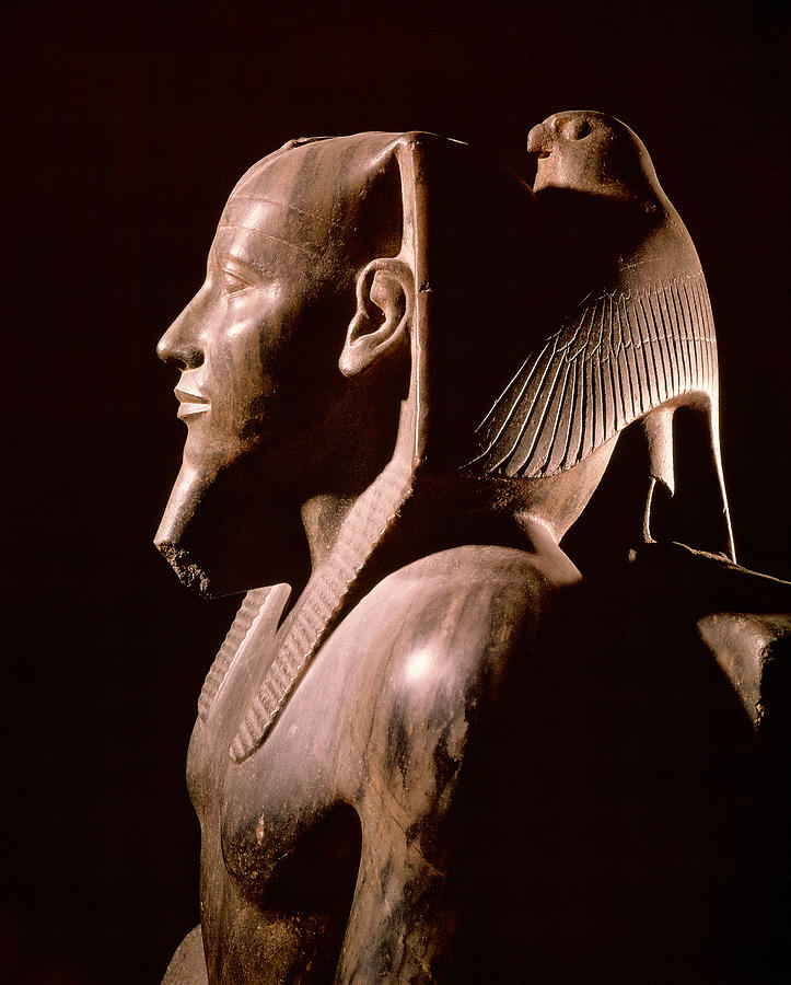 Statue Of Pharaoh Khafra Photograph by Brian Brake