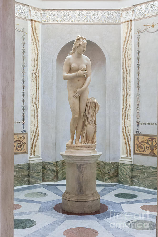 Statue Of The Capitoline Venus Photograph By Roberto Morgenthaler 