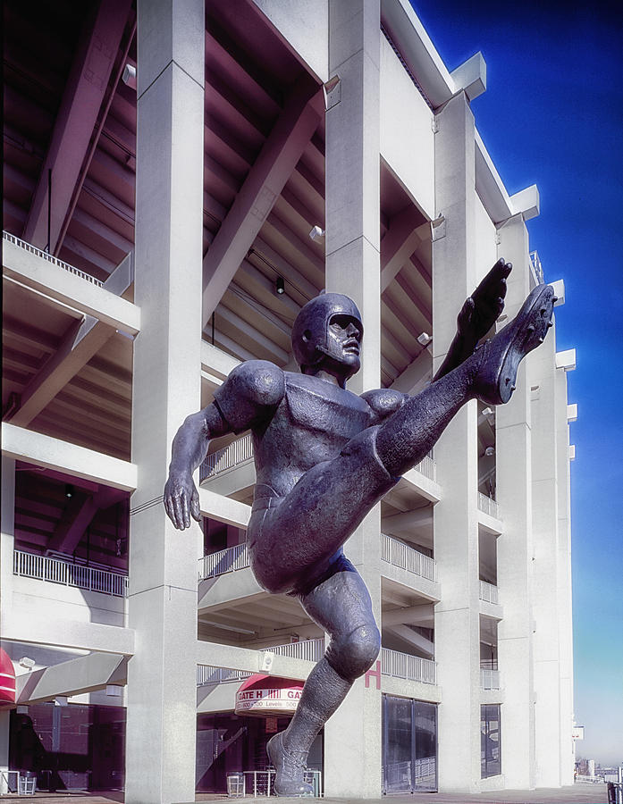 Philadelphia Photograph - Statue Outside Veterans Stadium in Philadelpia by Mountain Dreams