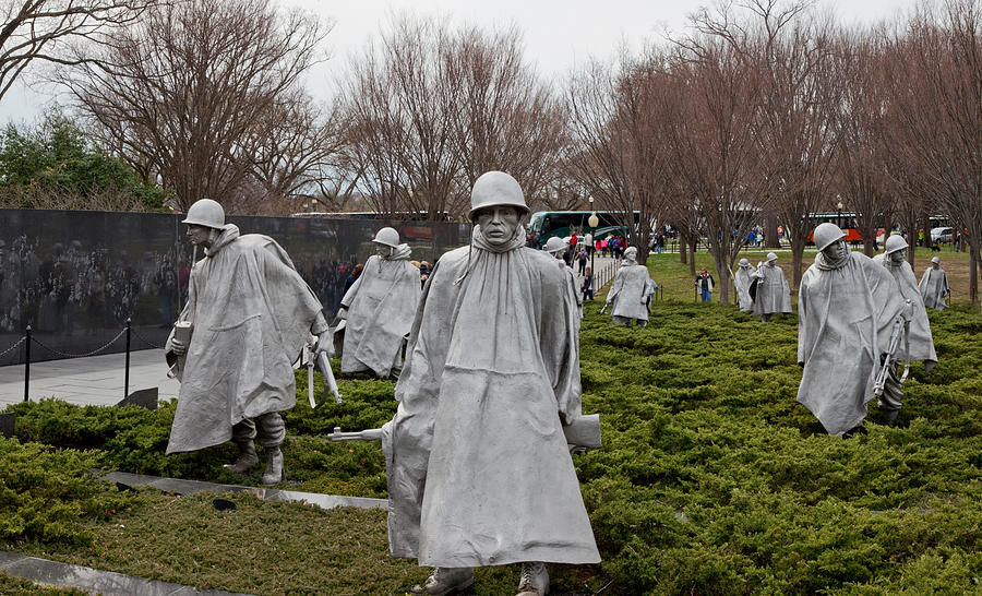 Statues Of Soldiers At A War Memorial Photograph by Panoramic Images