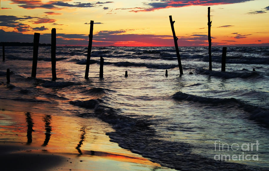 Sunset Photograph - Stay Ashore by Barbara McMahon