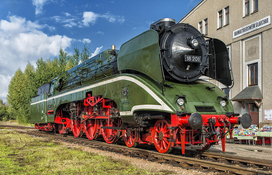Steam Engine Photograph - Steam Engine by Thomas Schreiter
