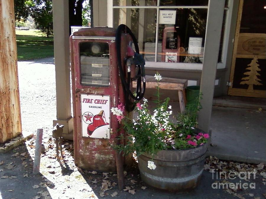 Old Gas Pump Photograph - Stillwater New Jersey General Store and Texaco Gas Pump by Carol Wisniewski