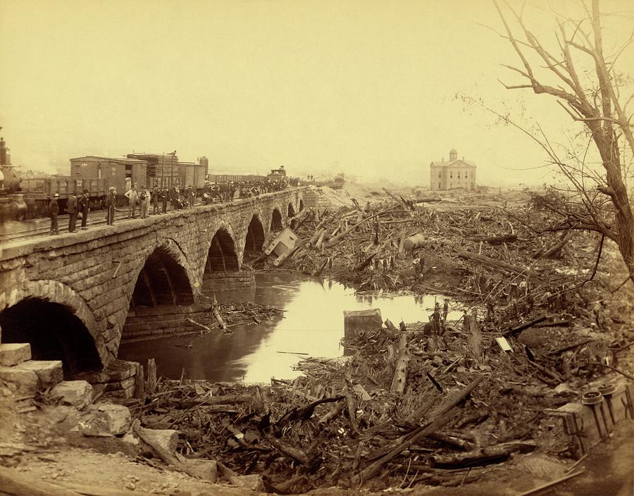 Stone Bridge After Johnstown Flood Photograph by Library Of Congress/science Photo Library