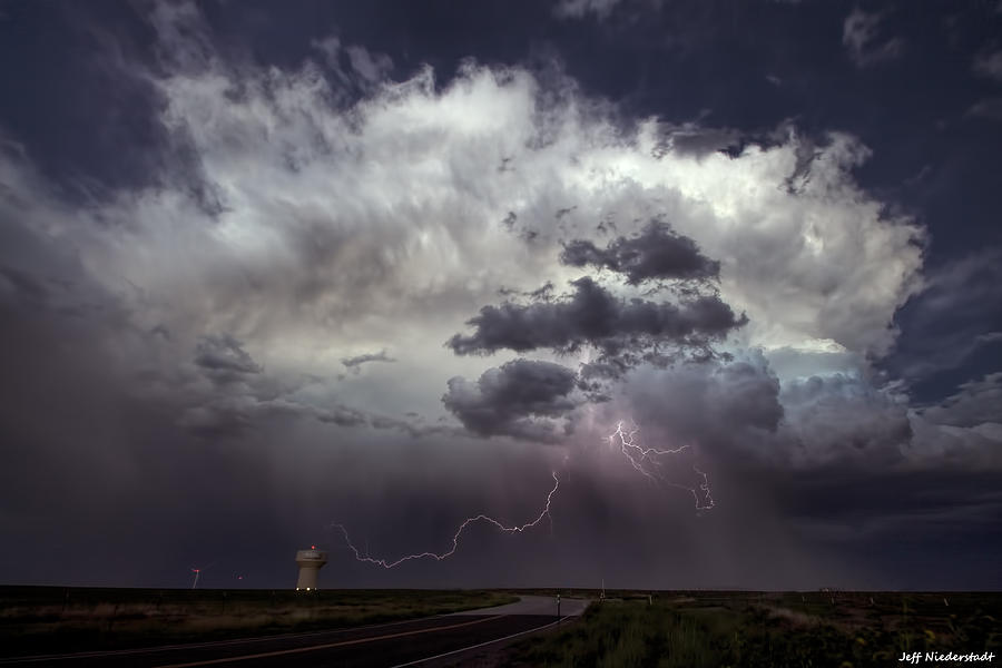 Storming the south Photograph by Jeff Niederstadt