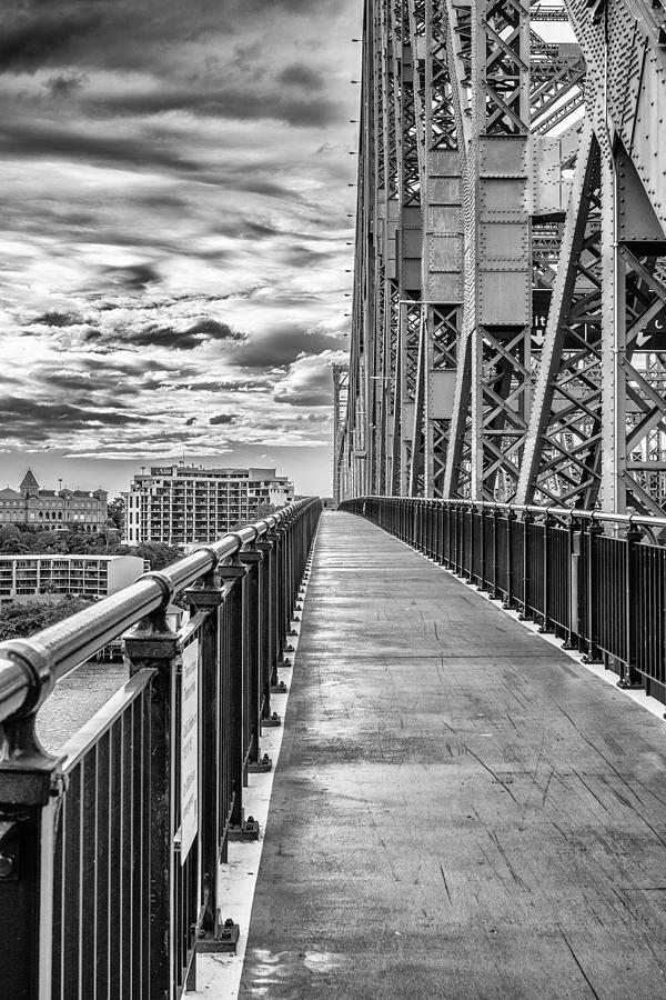 Story of the vanishing jogger by Peter Lombard Story of the vanishing jogger by Peter Lombard