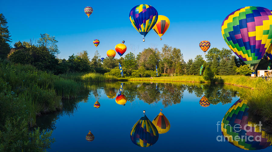 Stoweflake Hot Air Balloon Festival Photograph by New England Photography