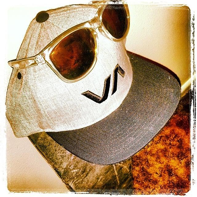 Illest Photograph - Stra #flexin #with The #dope #rvca by Hunter  Hancock