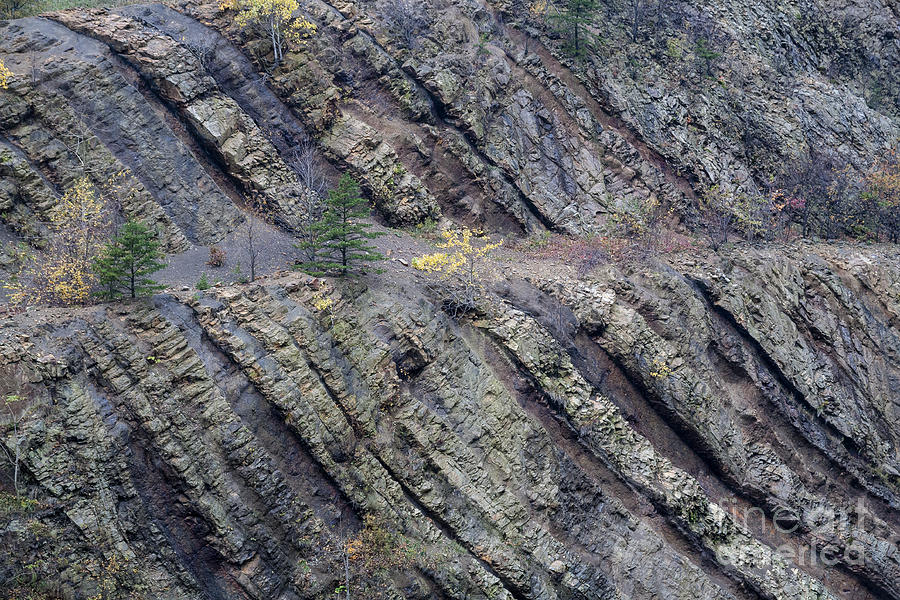Strata in the Sideling Hill syncline geological formation in Maryland Photograph by William Kuta