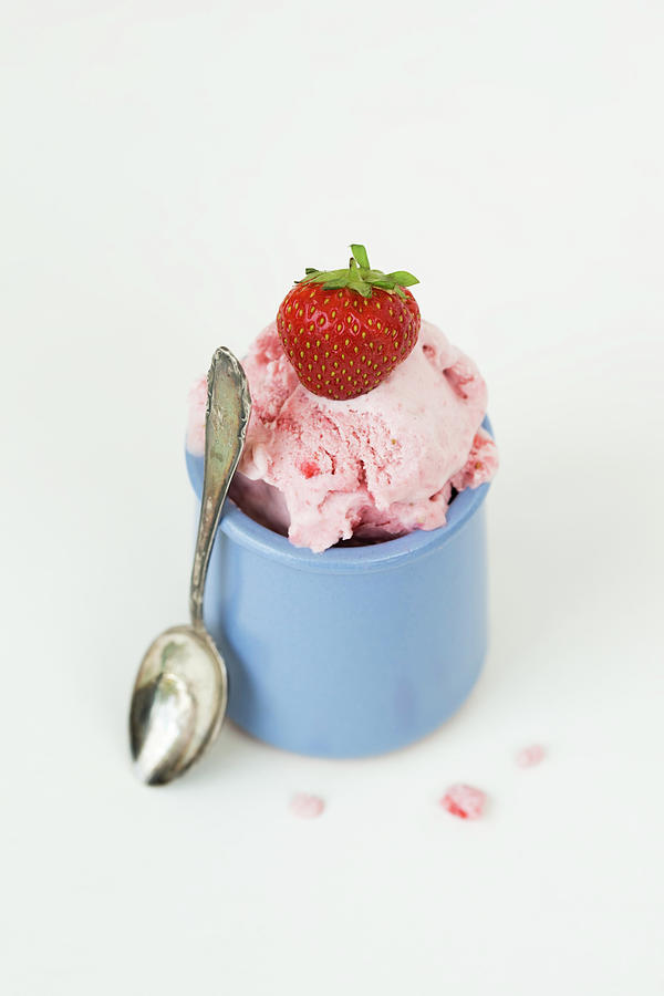 Strawberry Ice Cream In Blue Cup, Spoon Photograph by Westend61