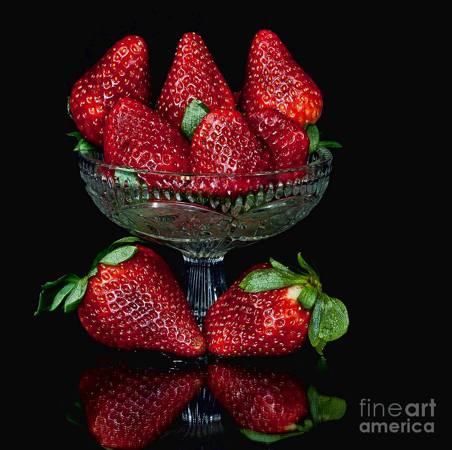 Strawberry Yum Photograph by Shirley Mangini