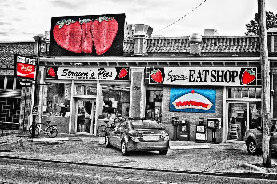 Strawns Eat Shop Photograph by Scott Pellegrin