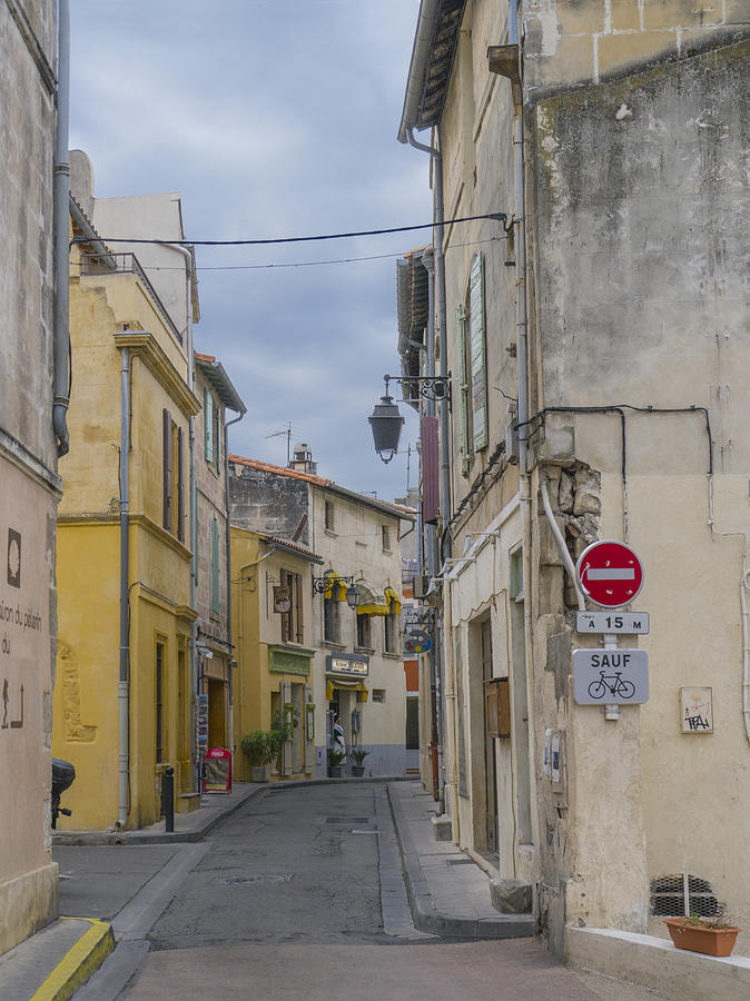 Street Scene Arles France Photograph by Bob Coates