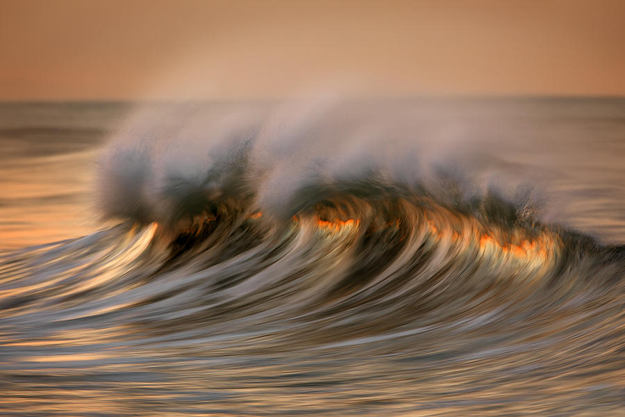 Striped Wave  MG8955 Photograph by David Orias