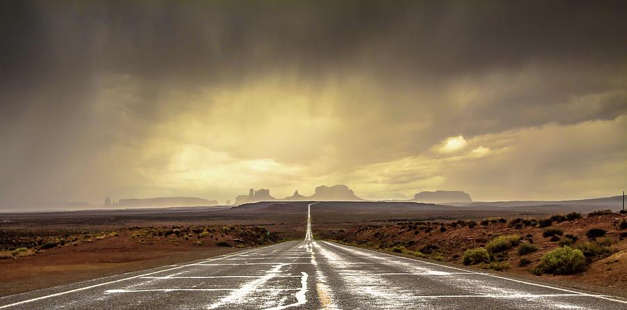 Strom In Monument Valley Photograph by Javier De La