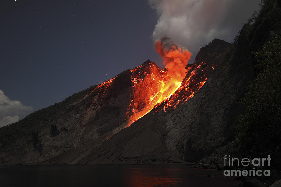 Strombolian Type Eruption Of Batu Tara Photograph by Richard Roscoe