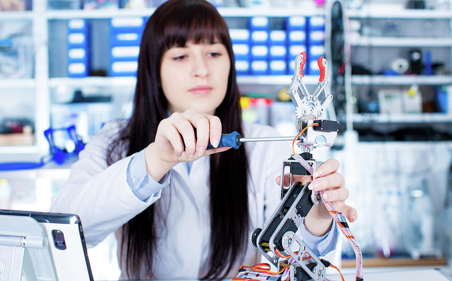 Student Working In Robotics Laboratory Photograph by Wladimir Bulgar ...