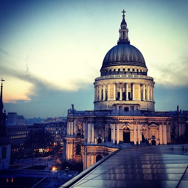 Stunning View Of St. Pauls Cathedral Photograph by Scott Monty