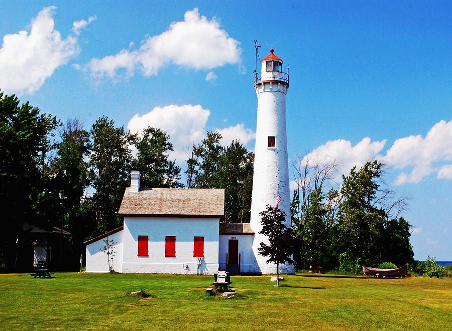 Sturgeon Point Light House Photograph by Gary Wonning