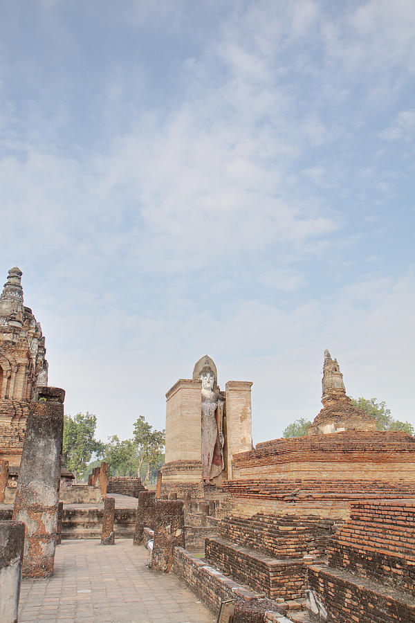 Sukhothai Historical Park - Sukhothai Thailand - 011325 Photograph by DC Photographer
