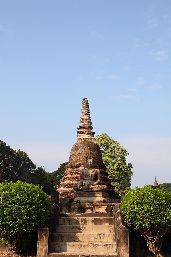 Sukhothai Historical Park - Sukhothai Thailand - 011341 Photograph by DC Photographer