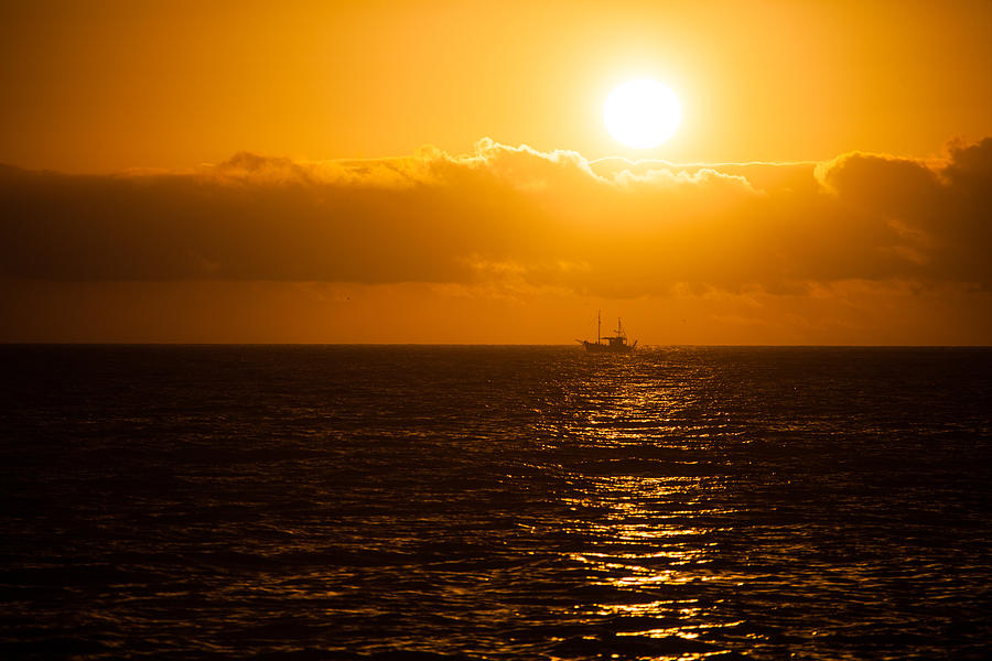Sun And Ship Photograph by Ralf Kaiser