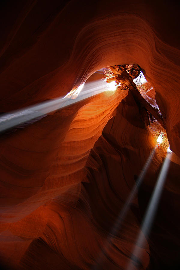 Sunbeams in Upper Antelope Slot Canyon 14 Photograph by Jean Clark